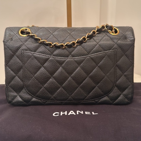 Chanel Medium black double flap Caviar leather with gold hardware  - Picture 2 of 8